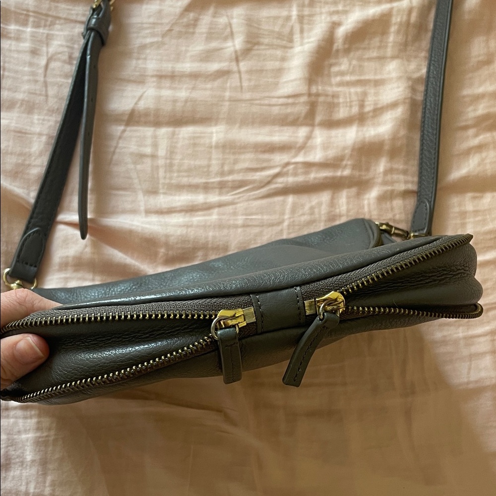 Vince Camuto Charcoal Leather Crossbody Bag - Picture 2 of 4
